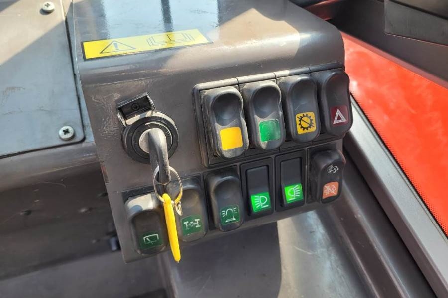 Manitou M30-4 Valid Inspection, *Guarantee, Diesel, 4x4 Dr 2015 MANITOU - M30-4 - 61582 M30-4 Valid Inspection, *Guarantee...