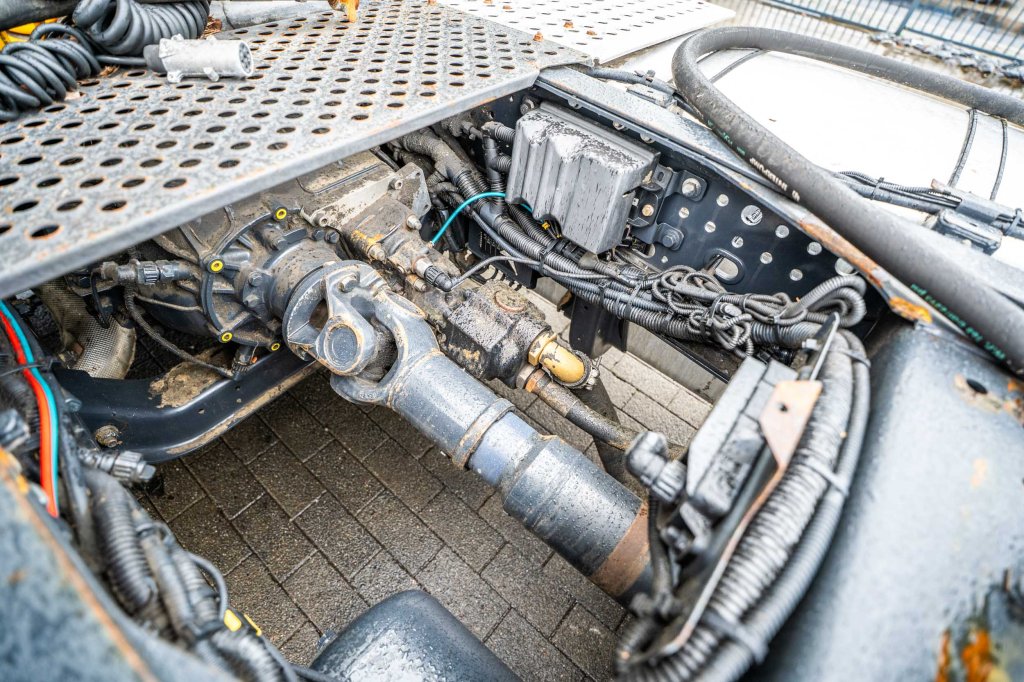IVECO STRALIS 460 + KIPHYDR. 2016 E64554 STRALIS 460 + KIPHYDR. 2016 1 image 6