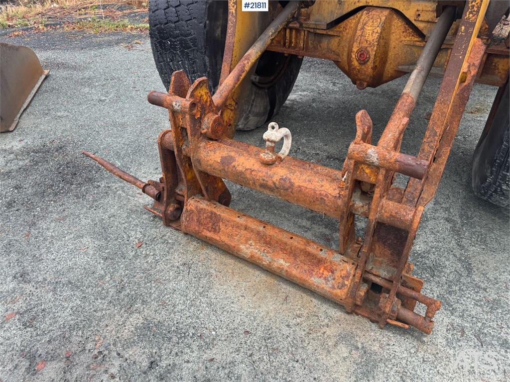 Volvo LM1240 wheel loader. WATCH VIDEO 1975 21811 LM1240 wheel loader. WATCH VIDEO 1975 1 Wheel Loaders image 13