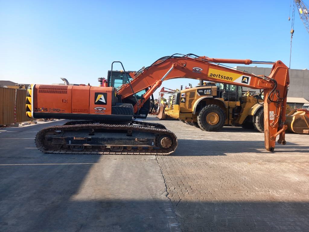 Hitachi ZX220LC (Abu Dhabi) 2021 ETR-1161 ZX220LC (Abu Dhabi) 2021 1 Crawler Excavators image 4