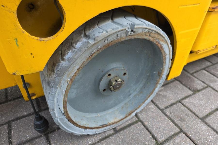 Haulotte Compact 8 As-Is, Electric, 8.2m Working Height, 35 2011 HAULOTTE - Compact 8 - 61868 Compact 8 As-Is, Electric, 8...