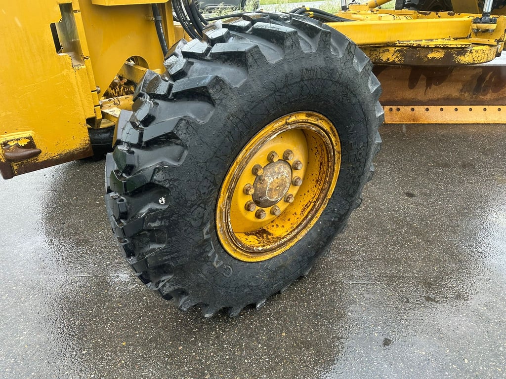 Caterpillar 120K | NEW TIRES 2018 00032807 120K | NEW TIRES 2018 1 image 9