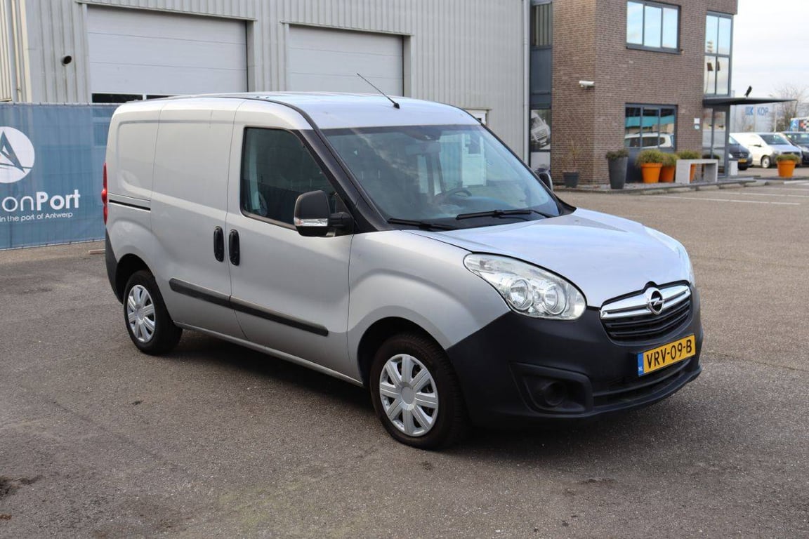 Opel Combo Diesel 2017 Van 2017 Opel Combo 2017 1 image 7