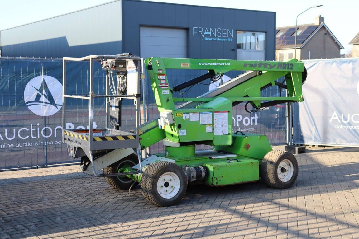 Niftylift HR12NDE Hybrid 12m Articulated Boom Lift 2016 2016 Niftylift HR12NDE Mktb 2016 1 image 9