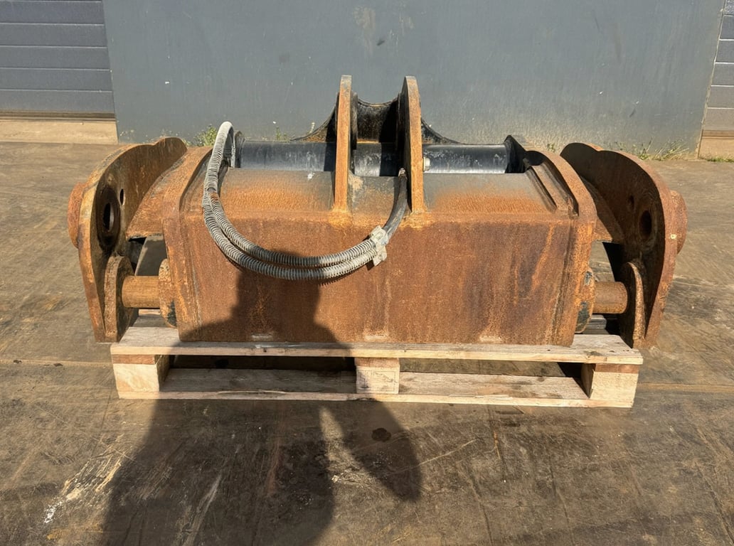 Caterpillar Cat Quick Coupler PW 70001777 Cat Quick Coupler PW 1 image 2