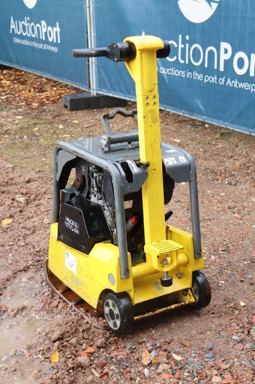 Vibrating plate Wacker Neuson DPU3050 Diesel 4.2kW 2016 2016 Neuson DPU3050 2016 1 image 3