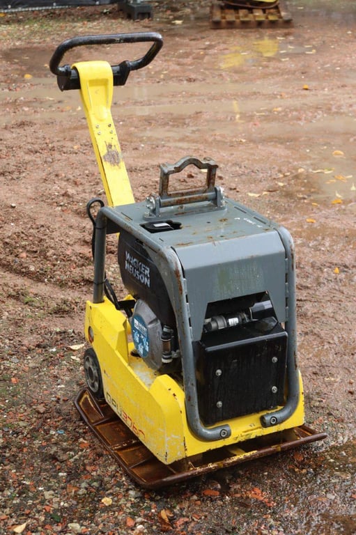 Vibrating plate Wacker Neuson DPU3760 Diesel 4.2kW 2018 2018 Neuson DPU3760 2018 1 image 6