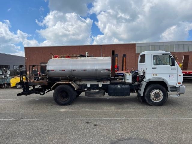 Volkswagen 15-180 2010 3744 Volkswagen 15-180 2010 1 image 6