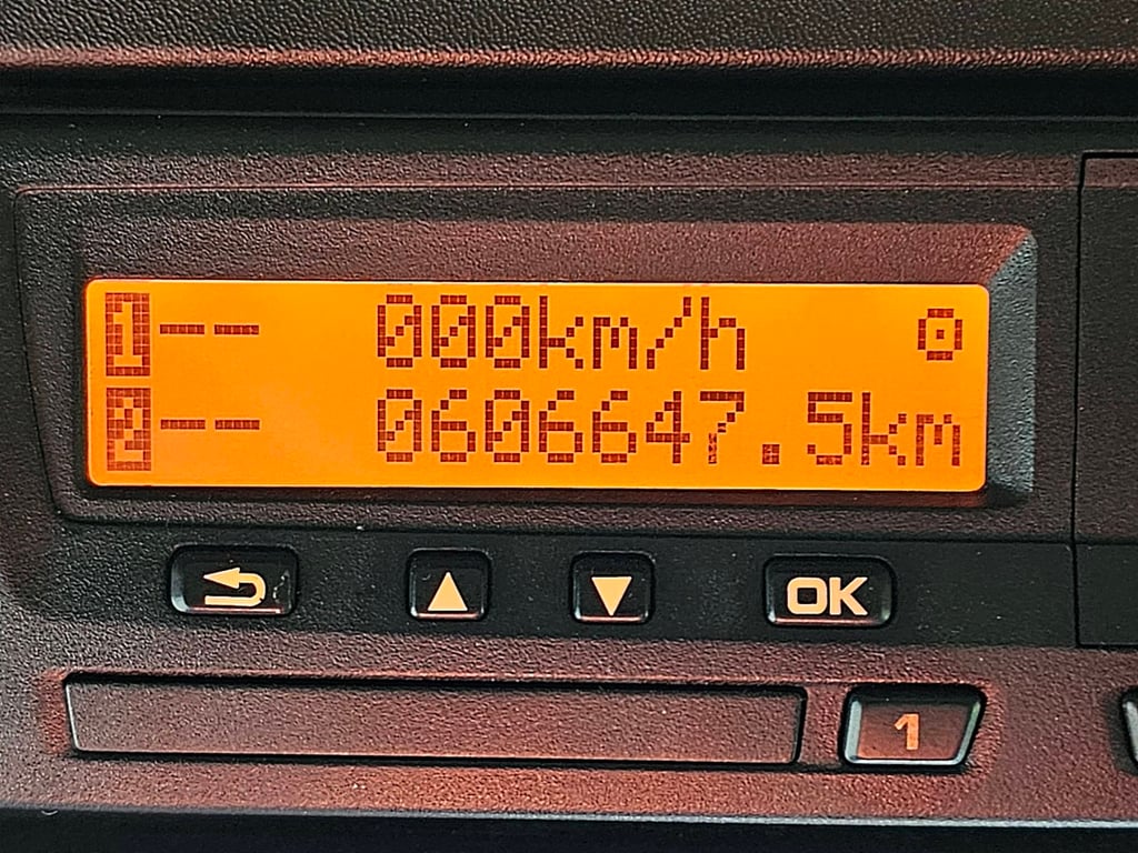 DAF LF 310 19t carrier lift 2016 DAF LF 310 19T CARRIER LIFT 2016 1 image 4