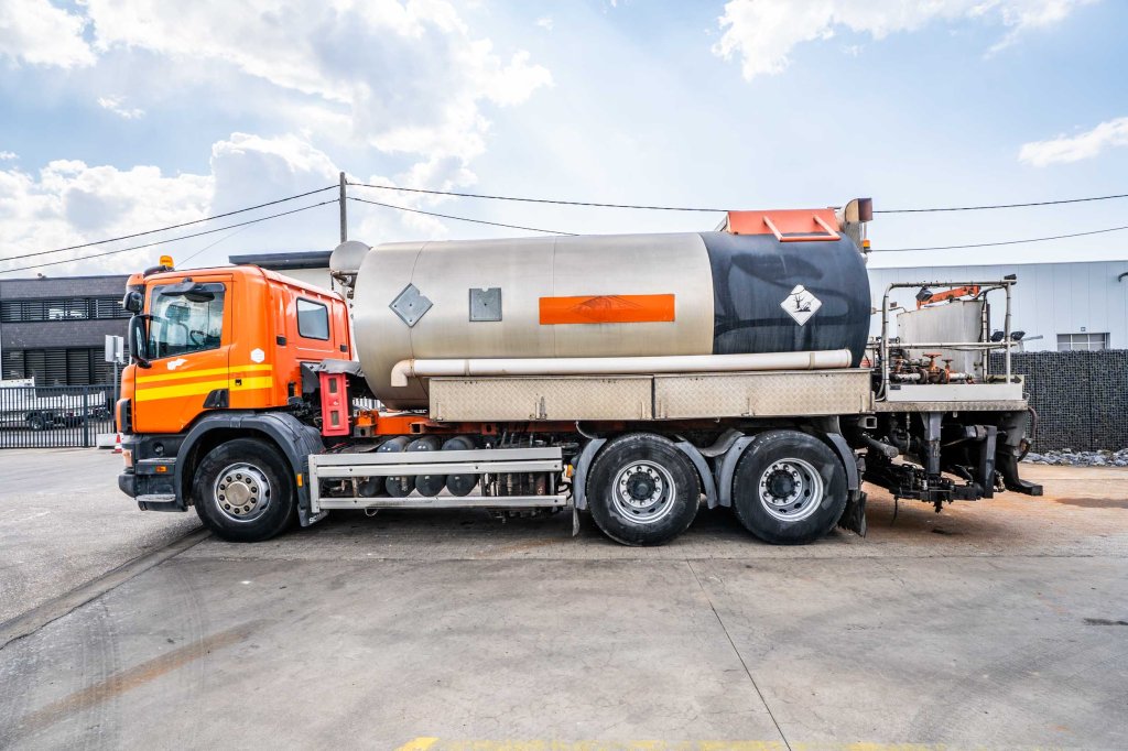 SCANIA SCANIA 124G420-6x4/BITUMEN/ASFALT 2004 E63521 SCANIA 124G420-6x4/BITUMEN/ASFALT 2004 1 image 6