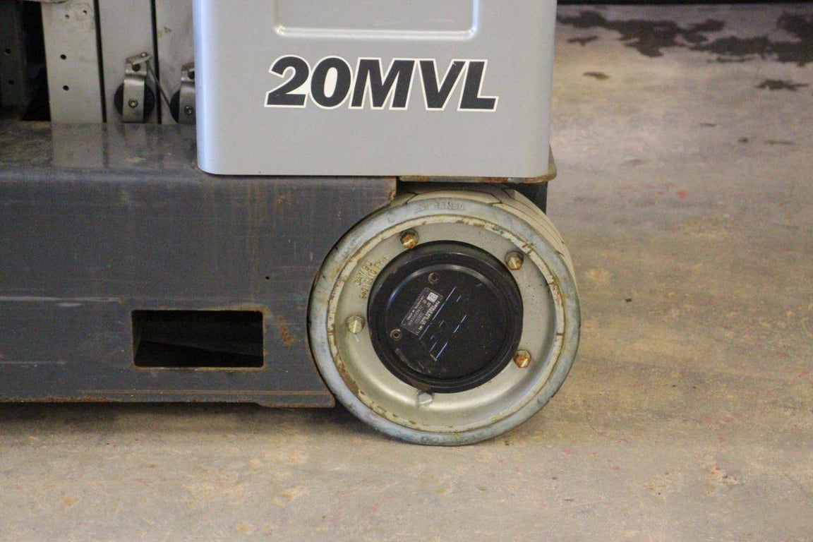 JLG 20MVL 7.98m Electric Mast Lift 2020 2020 20MVL 2020 1 image 12