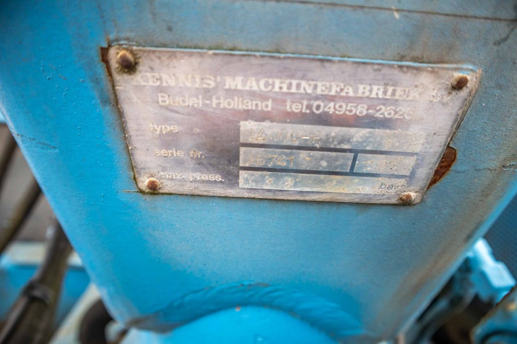 KENNIS KRAAN/CRANE/GRUE/KRAN - KENNIS 14 TON/M 1987 E62387 Kennis KRAAN/CRANE/GRUE/KRAN - KENNIS 14 TON/M 1987 1 Crane tru...