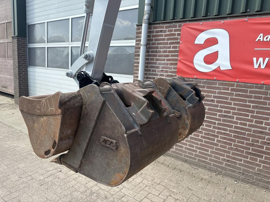 Takeuchi Kraan TB230 - Gebruikt 2020 12360 Kraan TB230 - Gebruikt 2020 1 image 7