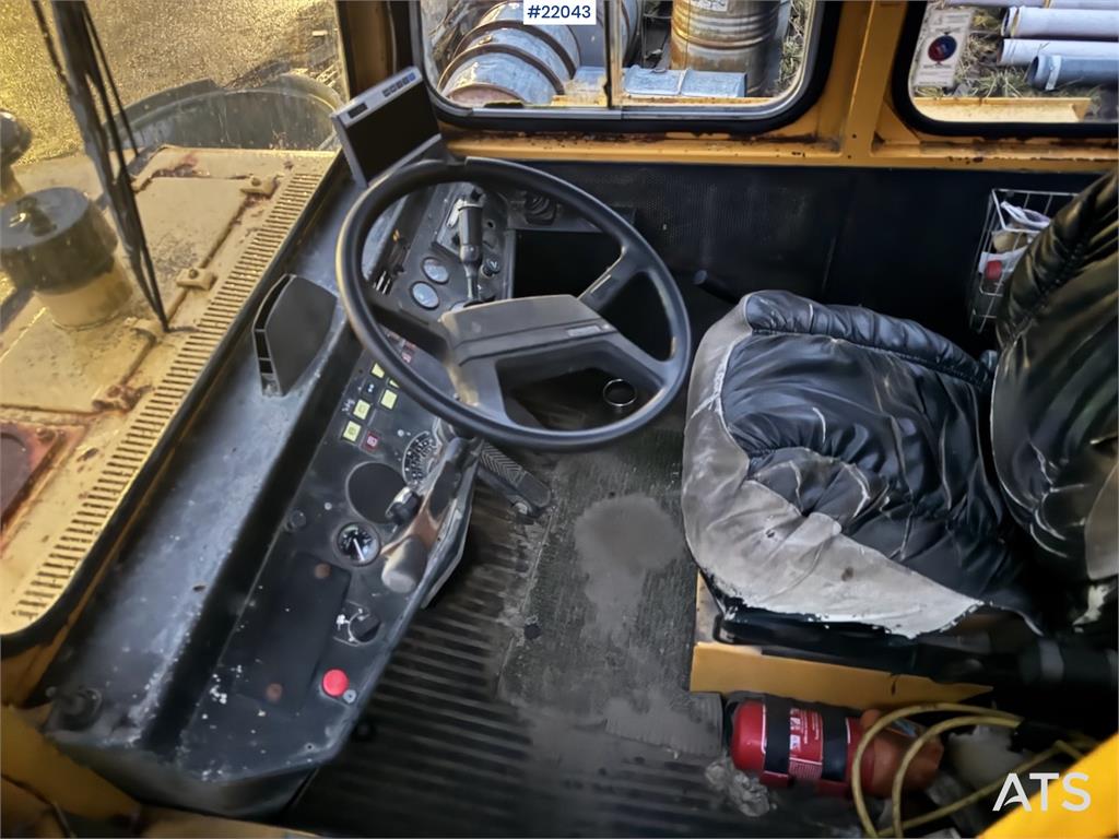Volvo 861 6x6 Dump Truck. 1985 22043 861 6x6 Dump Truck. 1985 1 image 10