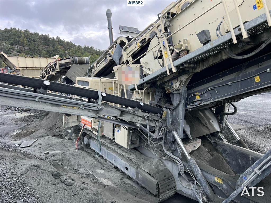 Metso Lokotrack LT220D crusher w/ screen, box and belt 2019 18852 Lokotrack LT220D crusher w/ screen, box and belt 2019 1 ...