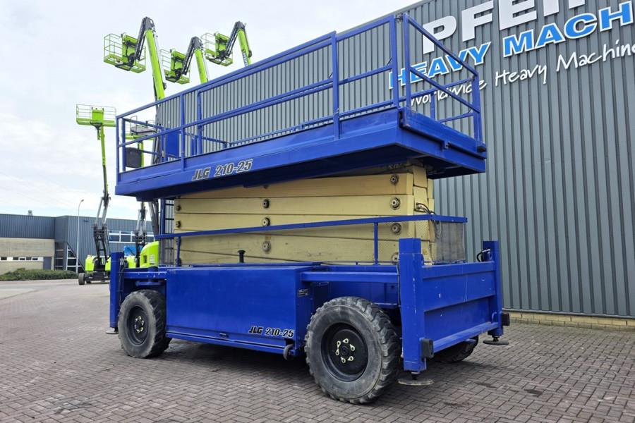 JLG 210-25 Diesel, 4x4 Drive, 23m Working Height, 1000 2008 JLG - 210-25 - 90378 210-25 Diesel, 4x4 Drive, 23m Working Hei...