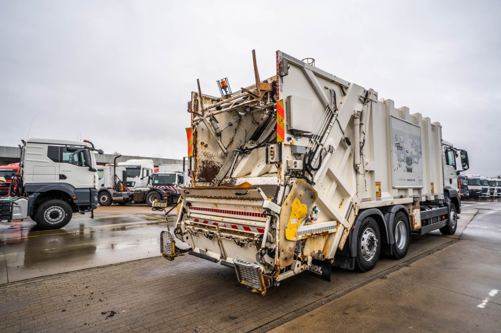 MAN TGS 26.320 BL - VDK PUSHER IIK 2011 E64686 TGS 26.320 BL - VDK PUSHER IIK 2011 1 image 3