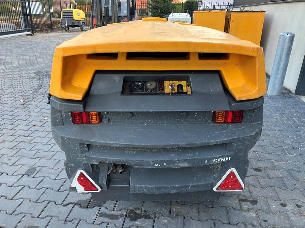 Compressor Atlas Copco QAS67KD Diesel 2011 2011 QAS67KD 2011 1 Compressors image 5