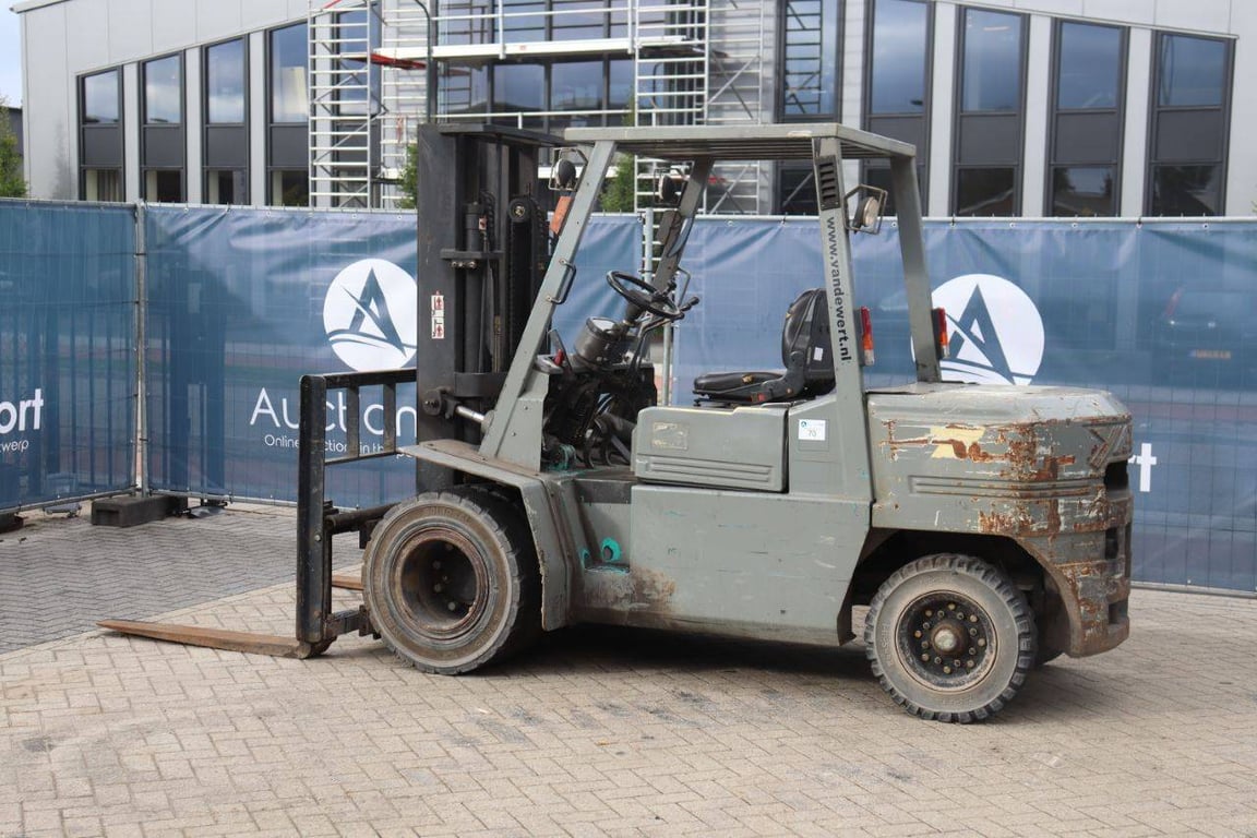 Forklift Yang FD-45TIP Diesel 4500kg 4.7m 1999 1999 Yang FD-45IIP 1999 1 Forklift image 3
