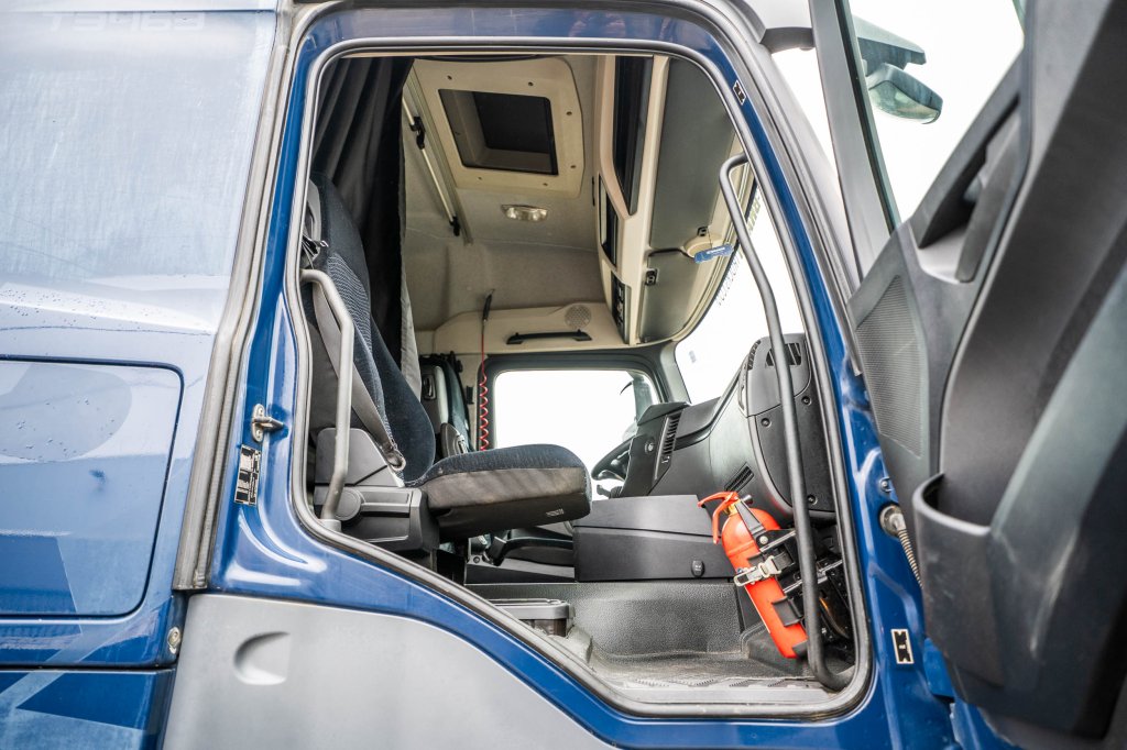 MERCEDES AROCS 1843 LS ( NO ACTROS)+BIG AXLE +HYDR. 2014 E64547 AROCS 1843 LS ( NO ACTROS)+BIG AXLE +HYDR. 2014 1 image 12