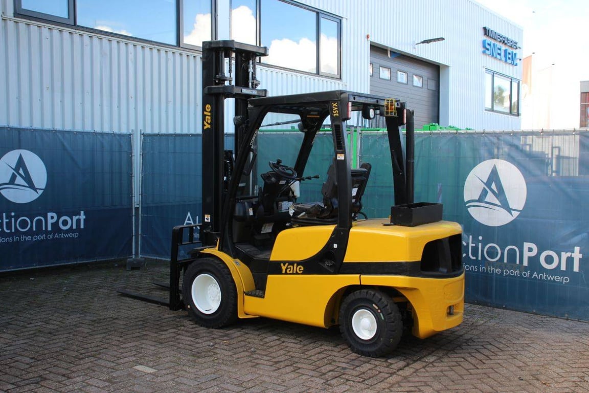 Heftruck Yale GDP35VX E2795 Diesel 2680kg 5.96m 2011 2011 GDP35VX E2795 2011 1 Forklift image 3