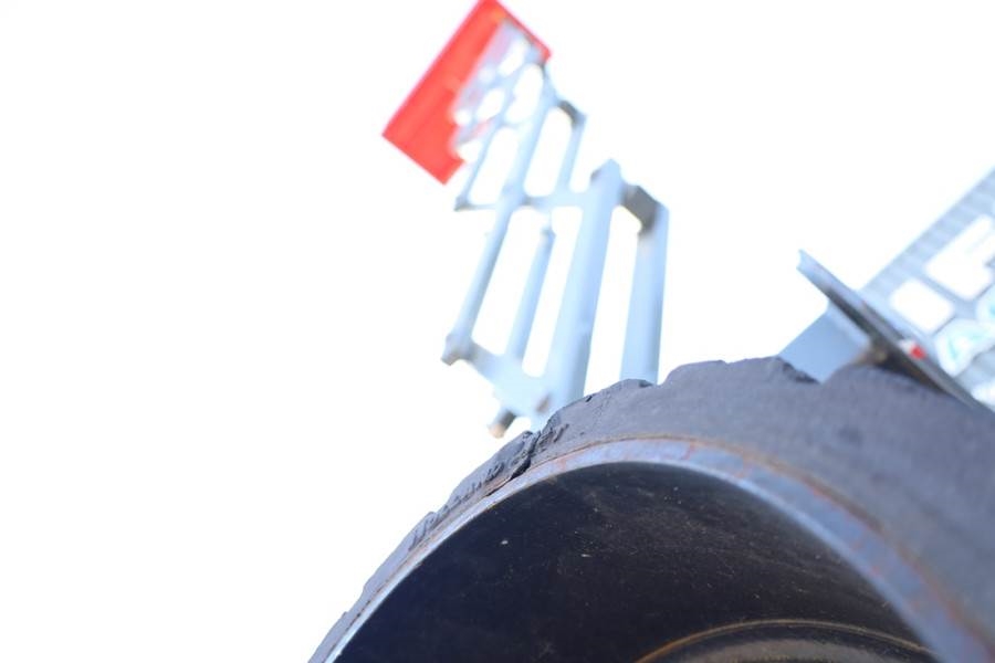 Holland Lift Ecostar HL-9714 Electric, 12m Working Height, 325k 2012 HOLLAND LIFT - Ecostar HL-9714 - 63531 Holland lift E...