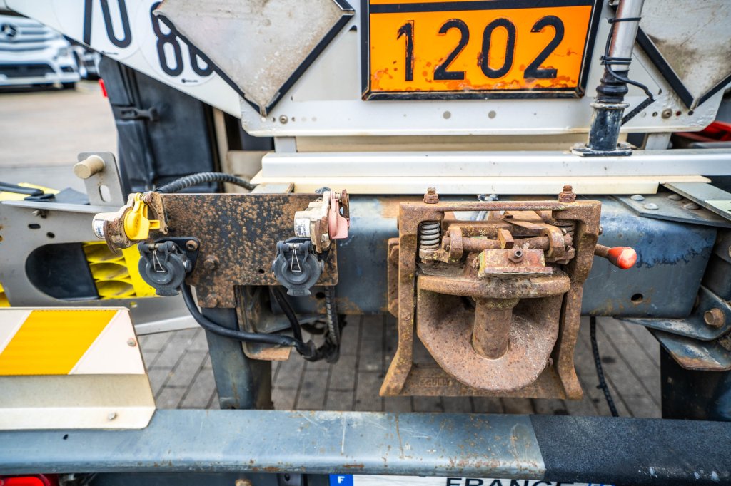 DAF CF 75 360 +ALU MAGYAR 13.500L /4COMP + INTARDER 2012 E65096 DAF 75 360 +ALU MAGYAR 13.500L /4COMP + INTARDER 2012 1 im...