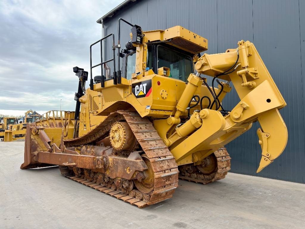 CAT D8T - CE 2019 205670 D8T - CE 2019 1 Dozers image 3