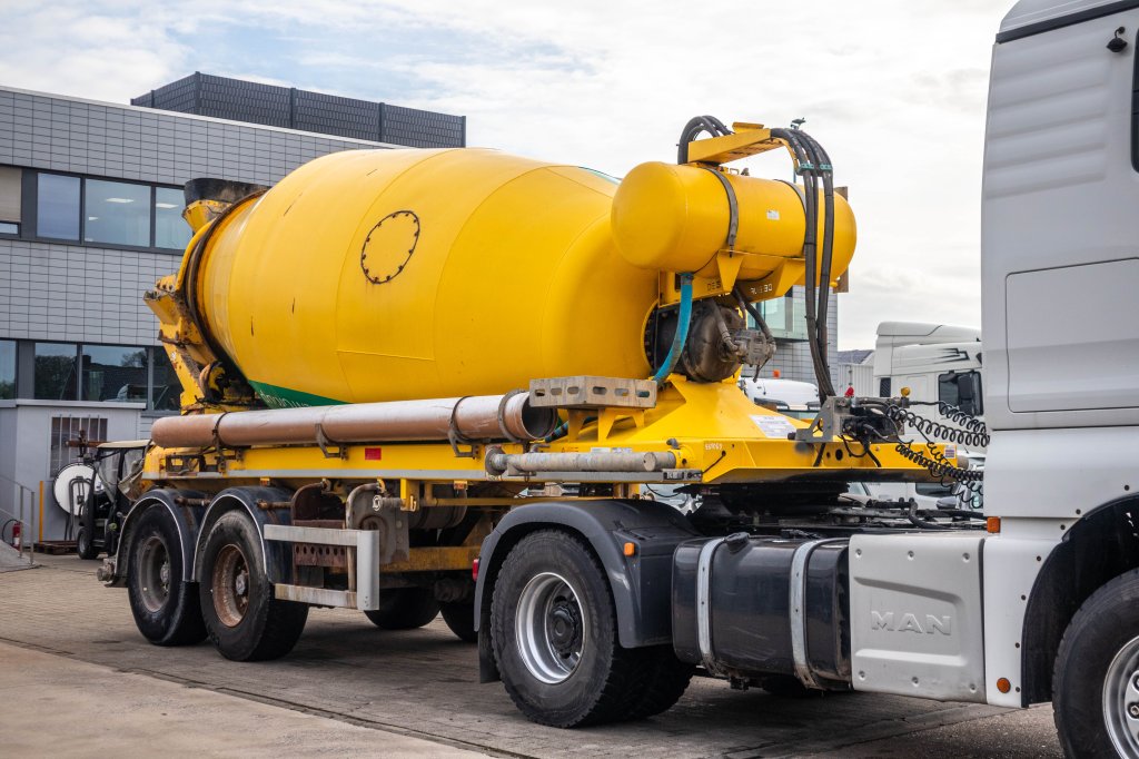 DE BUF BETON MIXER/MALAXEUR/MISCHER10M3 2015 E61059 De Buf BETON MIXER/MALAXEUR/MISCHER10M3 2015 1 image 2