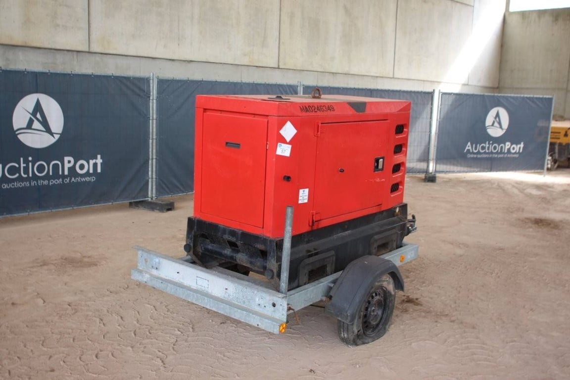 Generator SDMO R22 Diesel 2012 2012 SDMO R22 2012 1 Generators image 8