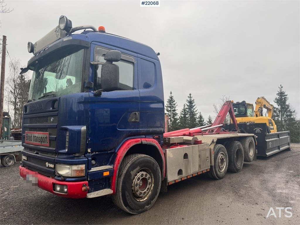 Scania R164 580 8x2 tridem hook truck 2003 22068 R164 580 8x2 tridem hook truck 2003 1 image 2