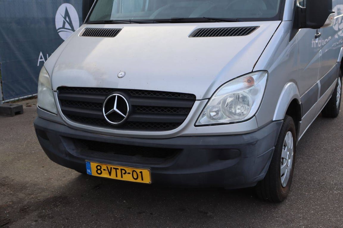 Mercedes-Benz Sprinter Diesel 2008 Van 2008 Sprinter 2008 1 image 10