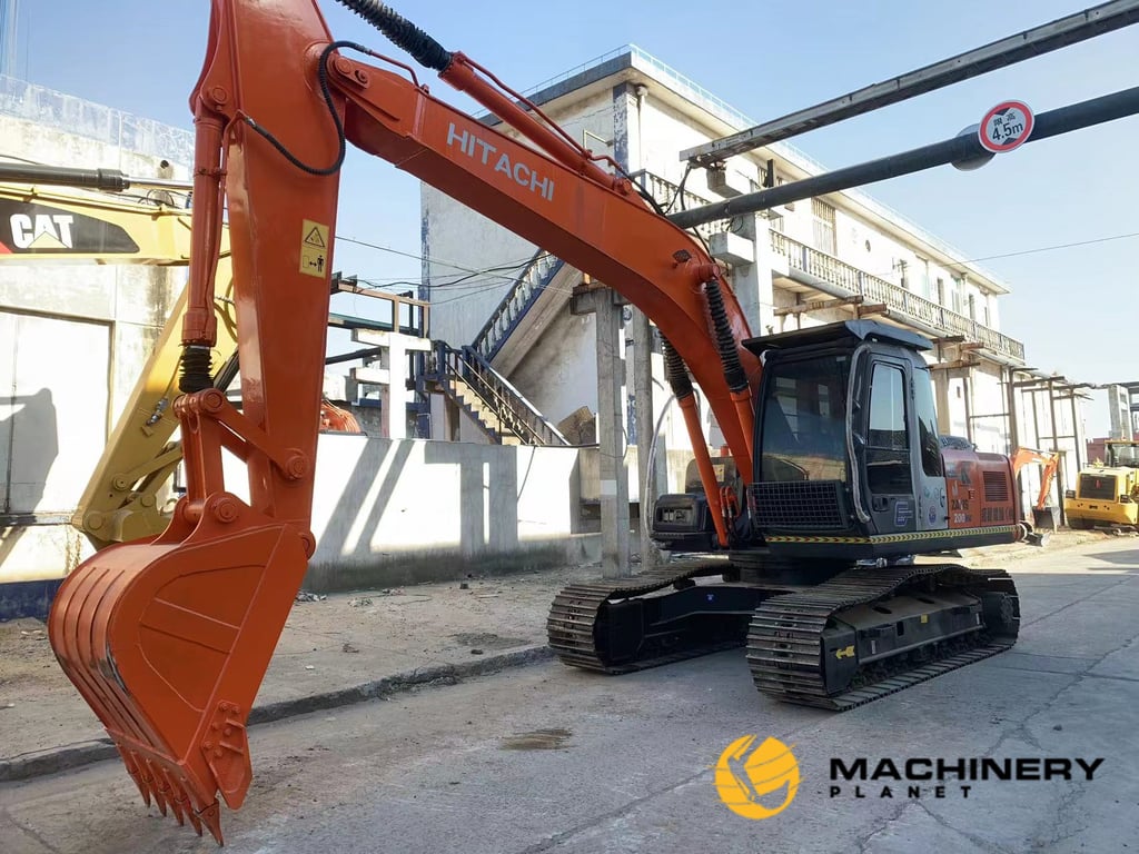 Hitachi ZX200G-3 Crawler Excavator Original For Sale ZX200G-3 2020 1 Crawler Excavators image 5