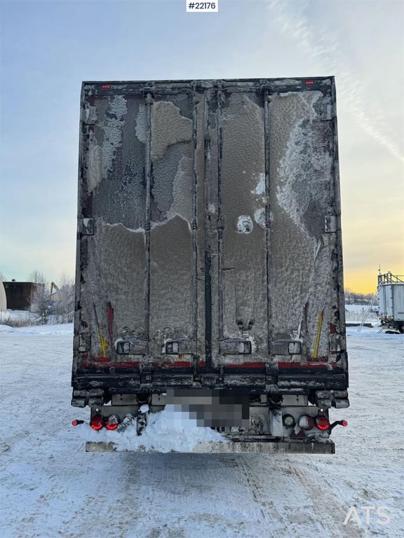 Schmitz Cargobull box semi-trailer with Thermo King unit – only 2,97 2018 22176 Schmitz Cargobull box semi-trailer with Th...