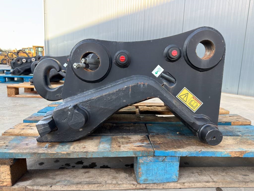 Heavy machinery product image - Image 8 of 15