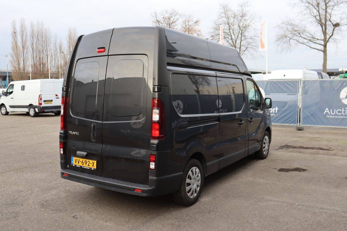 Renault Trafic Diesel 2016 Van 2016 Renault Trafic 2016 1 image 6