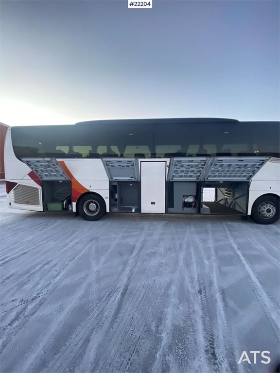 Setra S 515 HD bus w/ 49+2+1 seats, and low km condition 2017 22204 Setra S 515 HD bus w/ 49+2+1 seats, and low km conditi...