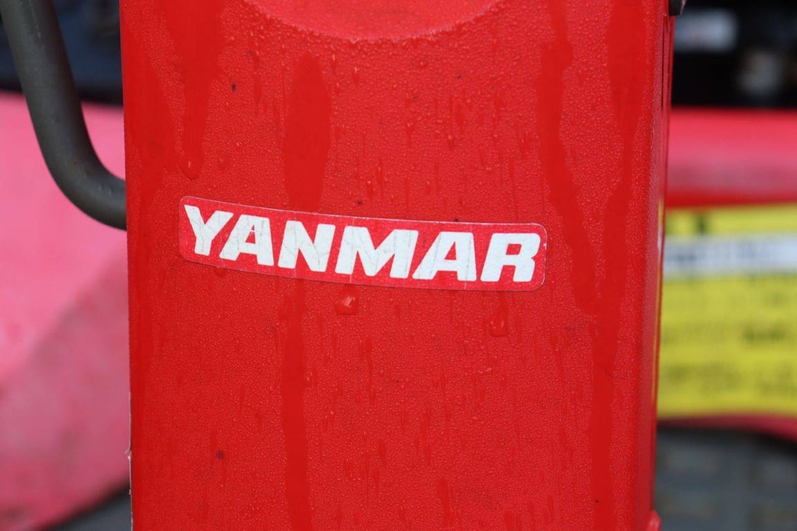 Yanmar AC-10 Diesel Tracked Mini Tractor AC10 1 Tracked Dumpers image 11