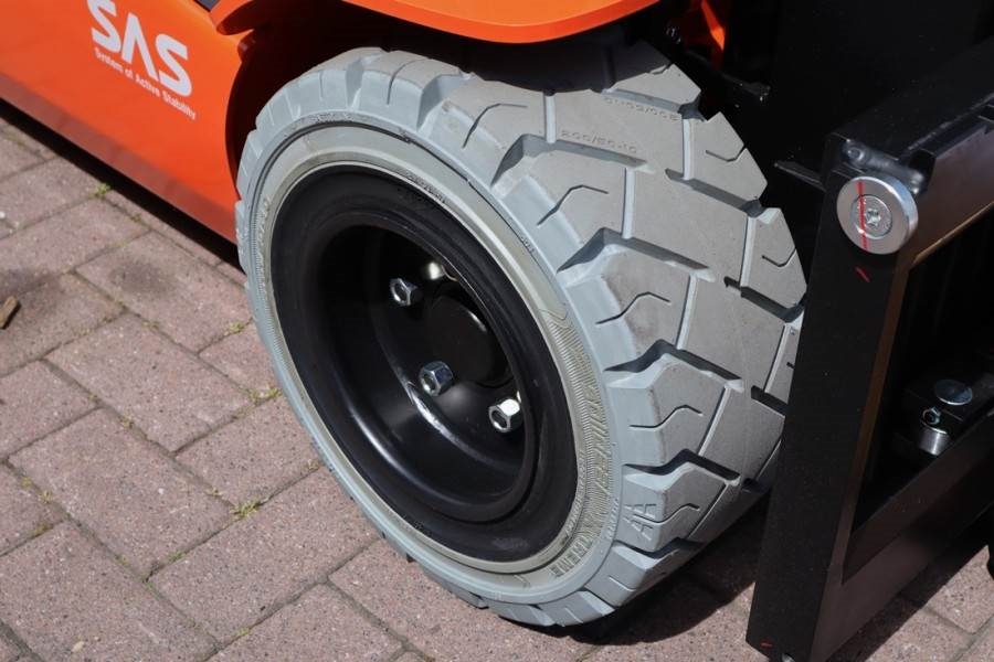 Heavy machinery product image - Image 9 of 30