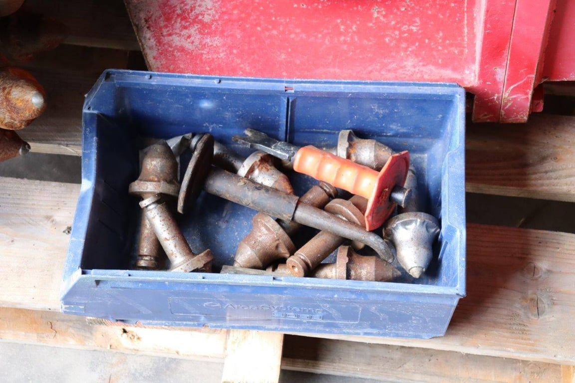 Heavy machinery product image - Image 13 of 14