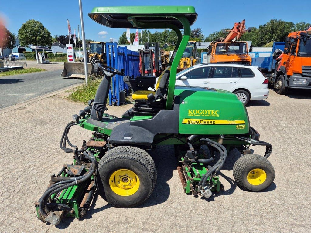 John Deere 8700 PC FM Diesel Riding Mower 2010 8700 PC FM 2010 1 image 11
