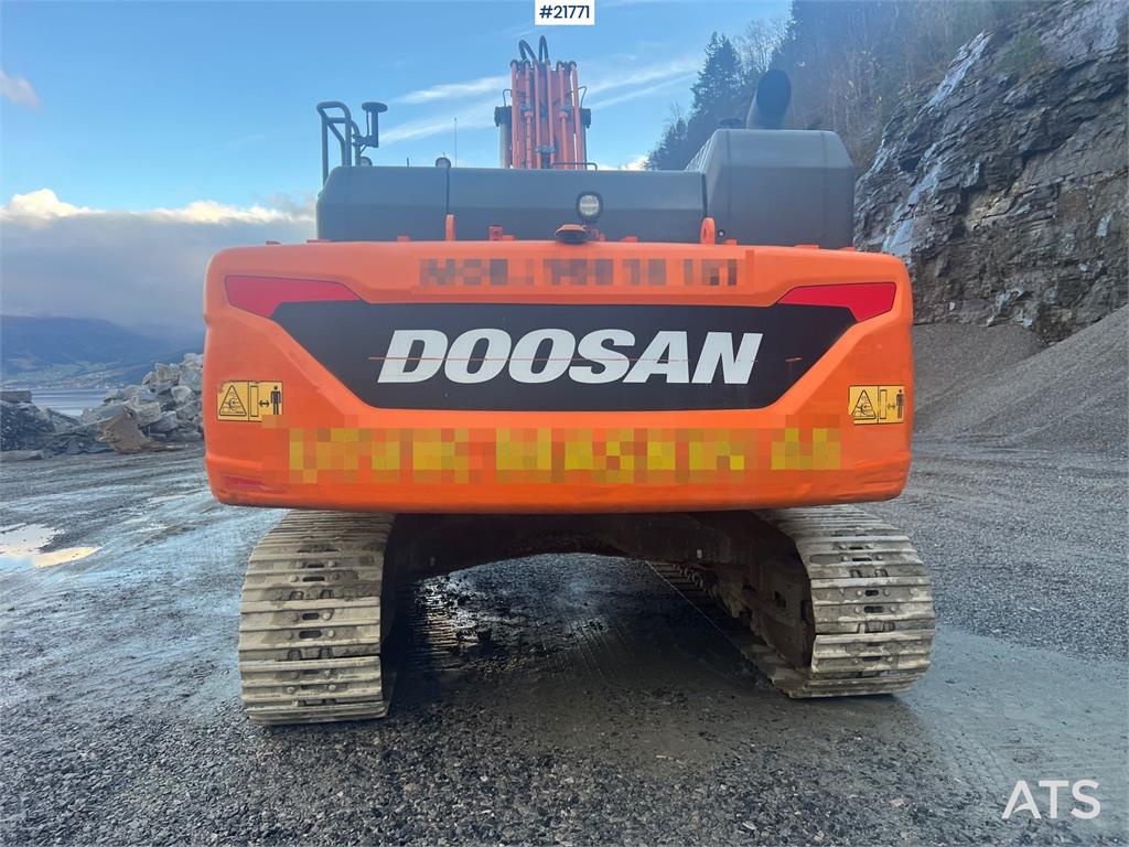Doosan Dx300lc-5 Gravemaskin m/ rototilt og pusseskuffe 2017 21771 Dx300lc-5 Gravemaskin m/ rototilt og pusseskuffe 2017 1...
