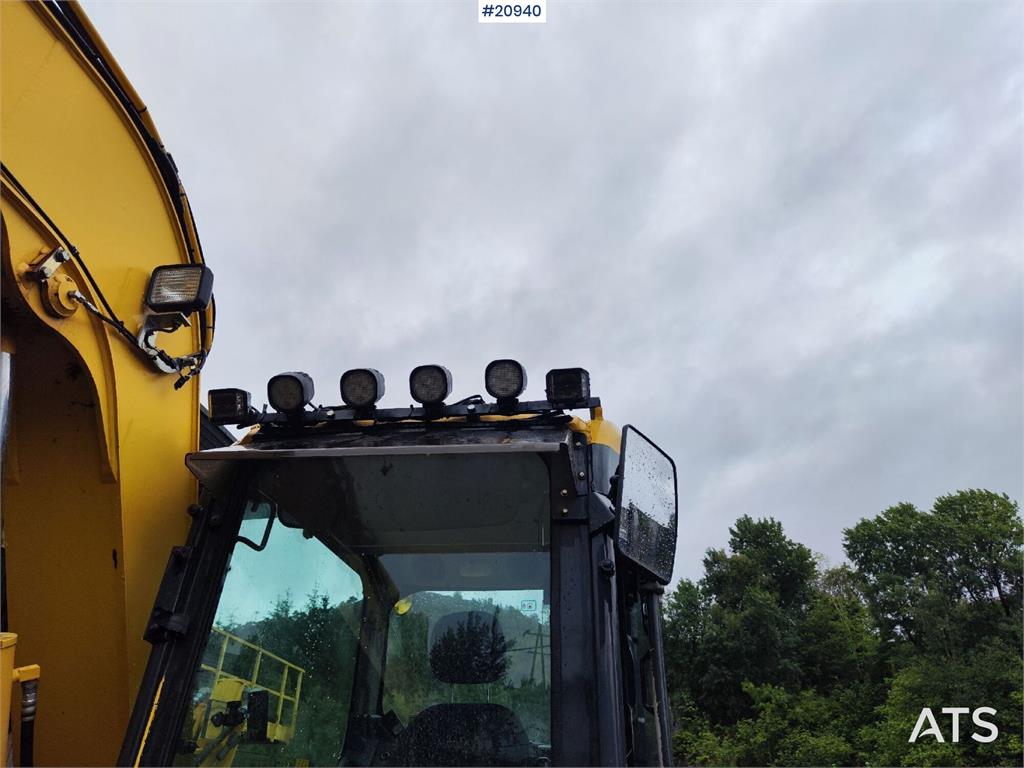 Komatsu PC78US-10 excavator with rototilt and 3 buckets. W 2017 20940 PC78US-10 excavator with rototilt and 3 buckets. W 2...