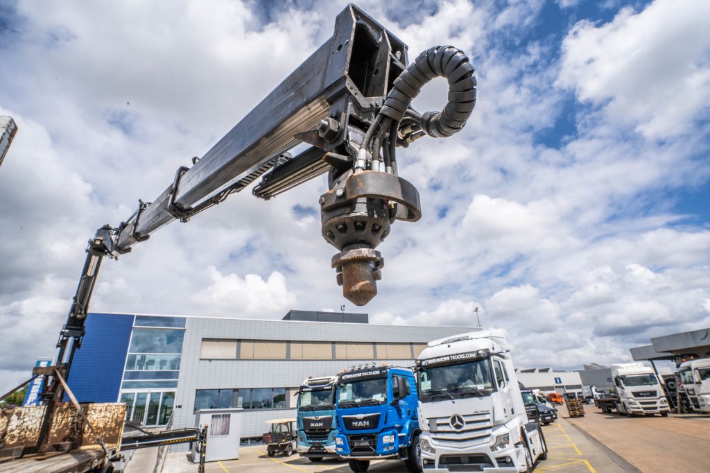 RENAULT LANDER 340 DXI-6X4+HIAB 14 T/m/3xhydr. 2012 E64116 Renault LANDER 340 DXI-6X4+HIAB 14 T/m/3xhydr. 2012 1 image 3