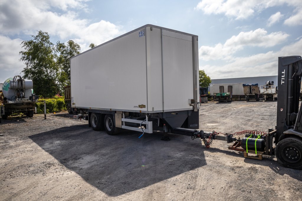 CHEREAU CHEREAU+CARRIER+DHOLLANDIA 2.5 T. 2017 E59605 Chereau CHEREAU+CARRIER+DHOLLANDIA 2.5 T. 2017 1 image 4
