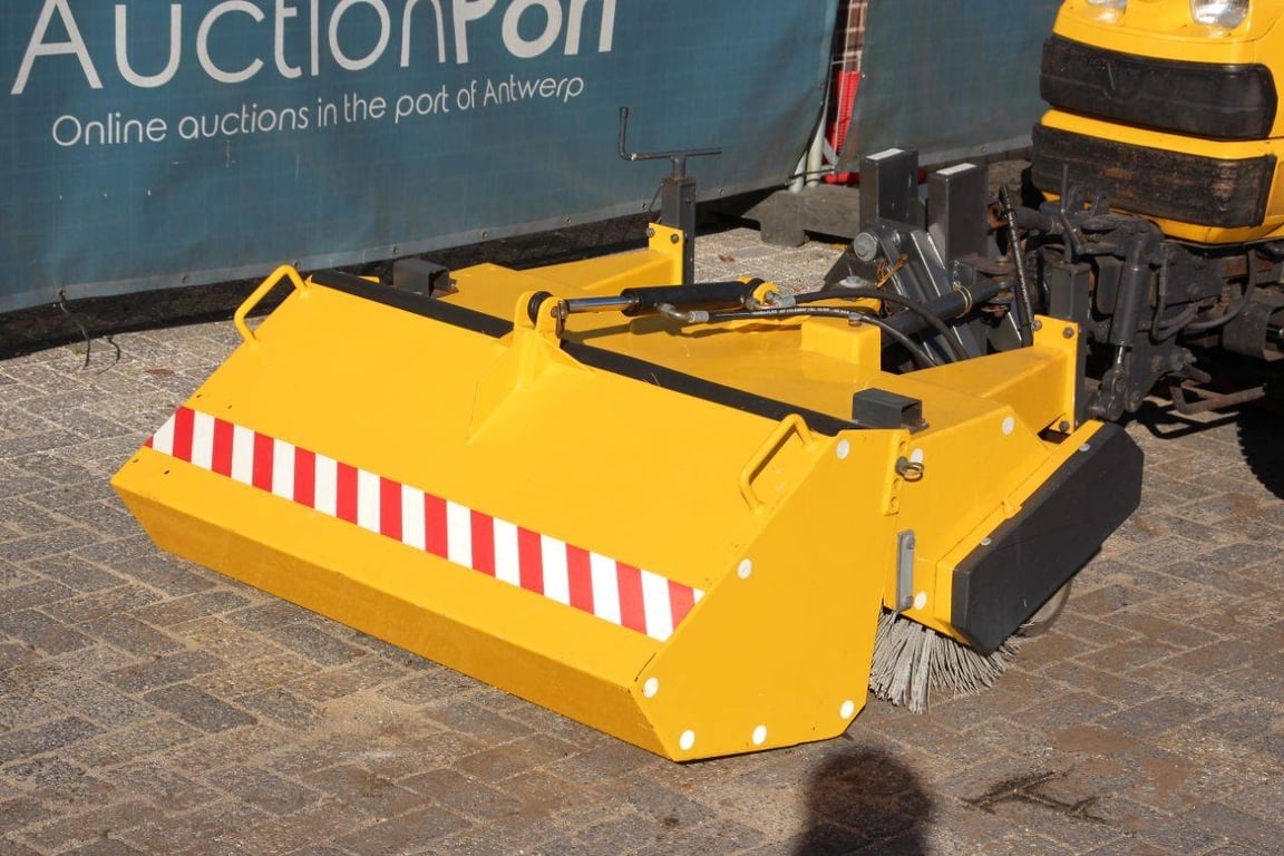 Heavy machinery product image - Image 9 of 15