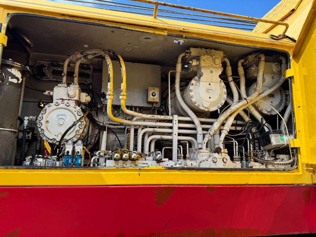 Heavy machinery product image - Image 9 of 15