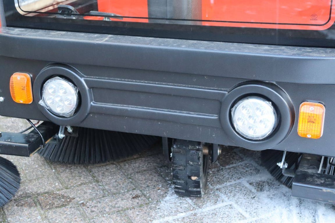 ZVOX 2000G Electric Sweeper 2025 New 2025 ZVOX 2000G 2025 0 image 15