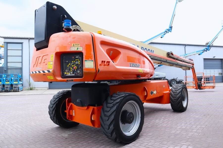 JLG 1350SJP Diesel, 4x4 Drive And 4-Wheel Steering, 43 2015 JLG - 1350SJP - 90059 1350SJP Diesel, 4x4 Drive And 4-Wheel St...