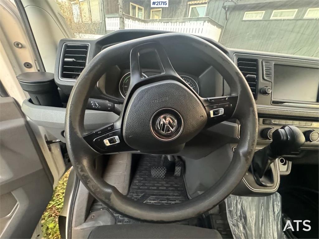 Volkswagen E-Crafter 2019 21715 Volkswagen e-Crafter 2019 1 Closed vans image 10